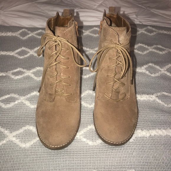 Lucky Brand Yoanna Lace Up Wedge Bootie - Picture 2 of 4